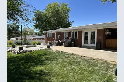 890 E Brookshire Dr, Kaysville, UT 84037 - Photo 23