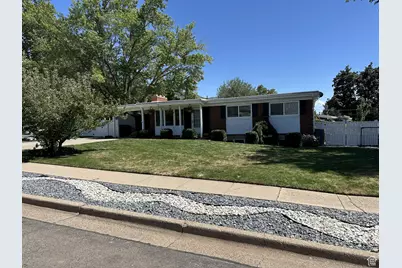 890 E Brookshire Dr, Kaysville, UT 84037 - Photo 1