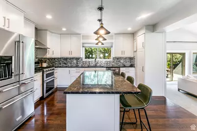 4559 S Kayland Cir, Holladay, UT 84117 - Photo 9