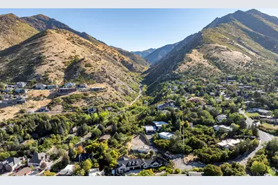 3821 S Parkview Dr, Salt Lake City, UT 84124 - Photo 13