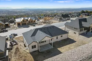 638 E Mountain Road N, North Ogden, UT 84414 - Photo 31