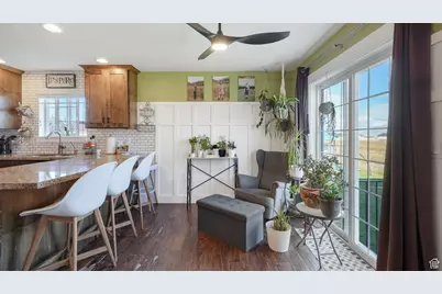 167 E Lakeview Dr, Vineyard, UT 84059 - Photo 11