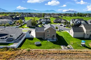 167 E Lake View Dr, Vineyard, UT 84059 - Photo 41