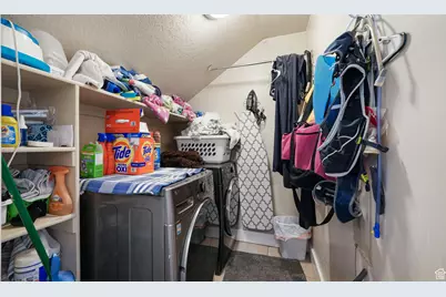 167 E Lakeview Dr, Vineyard, UT 84059 - Photo 27