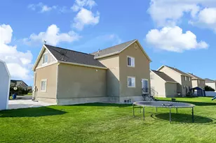 167 E Lake View Dr, Vineyard, UT 84059 - Photo 35