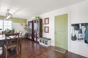 167 E Lake View Dr, Vineyard, UT 84059 - Photo 9