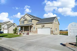 167 E Lake View Dr, Vineyard, UT 84059 - Photo 3