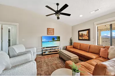 989 W Dover Way, Saint George, UT 84770 - Photo 15