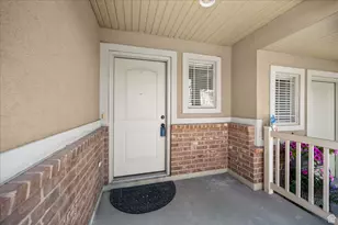 2048 N Evans Cove Loop, Layton, UT 84041 - Photo 5