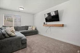 2048 N Evans Cove Loop, Layton, UT 84041 - Photo 7