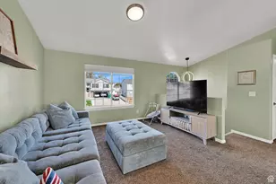 482 W 275 N, Clearfield, UT 84015 - Photo 7