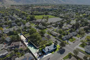 6701 S 2445 E, Cottonwood Heights, UT 84121 - Photo 43