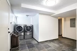 6701 S 2445 E, Cottonwood Heights, UT 84121 - Photo 29