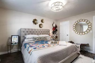 6701 S 2445 E, Cottonwood Heights, UT 84121 - Photo 17