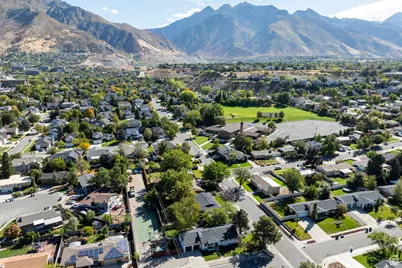 6701 S 2445 E, Cottonwood Heights, UT 84121 - Photo 45