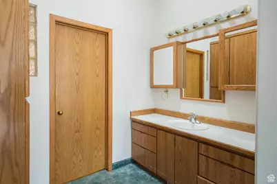 3310 S 2500 E, Vernal, UT 84078 - Photo 33