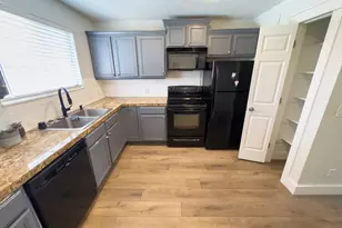 4097 S Highland Dr E, Holladay, UT 84124 - Photo 3