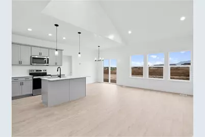 353 E 1480 N #39, Salem, UT 84653 - Photo 3