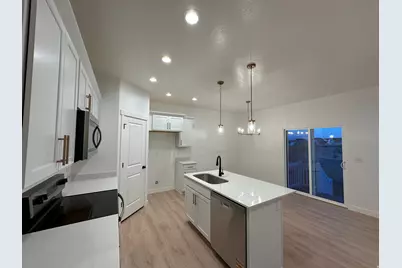 357 E 1480 N #40, Salem, UT 84653 - Photo 3