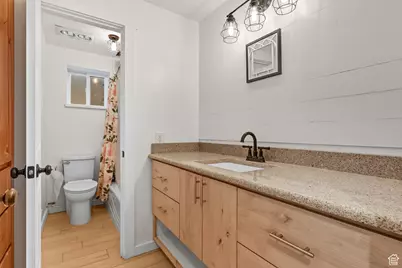 765 N Juniper St, Hildale, UT 84784 - Photo 47