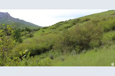 5570 W Mountain View Dr N, Mountain Green, UT 84050 - Photo 17