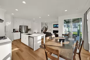 3158 S 2550 W, Syracuse, UT 84075 - Photo 15