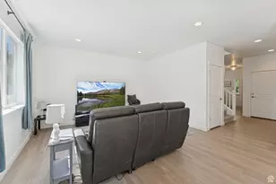 1633 W Rockaway Ln, West Jordan, UT 84088 - Photo 11