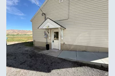 10230 W 11200 N, Tremonton, UT 84337 - Photo 23