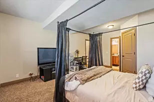 1586 W Rock Hollow Dr, Bluffdale, UT 84065 - Photo 27