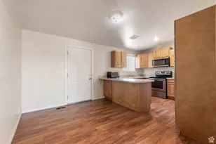 4270 S Whipoorwhil St, West Valley, UT 84120 - Photo 9