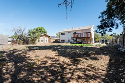 4270 S Whipoorwhil St, West Valley, UT 84120 - Photo 23