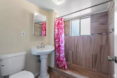 4270 S Whipoorwhil St, West Valley, UT 84120 - Photo 21