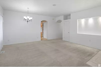 4602 S Hathaway Dr E, Roy, UT 84067 - Photo 9