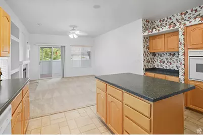 4602 S Hathaway Dr E, Roy, UT 84067 - Photo 13