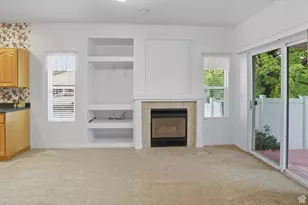 4602 S Hathaway Dr E, Roy, UT 84067 - Photo 21