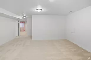 4602 S Hathaway Dr E, Roy, UT 84067 - Photo 37