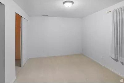 4602 S Hathaway Dr E, Roy, UT 84067 - Photo 39