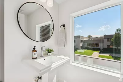 41 E 200 N #6, Bountiful, UT 84010 - Photo 17