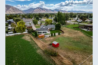 323 N 400 W, Hyrum, UT 84319 - Photo 31