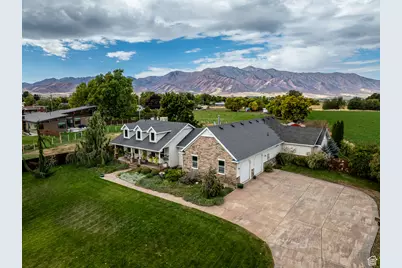 323 N 400 W, Hyrum, UT 84319 - Photo 1