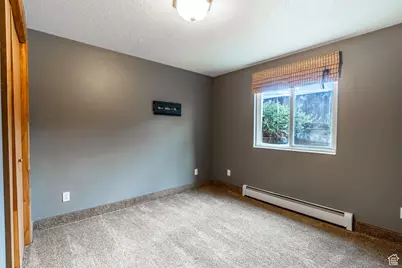 323 N 400 W, Hyrum, UT 84319 - Photo 25