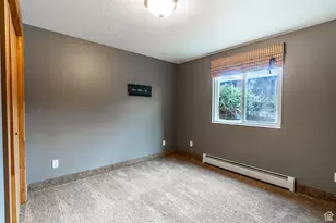 323 N 400 W, Hyrum, UT 84319 - Photo 25