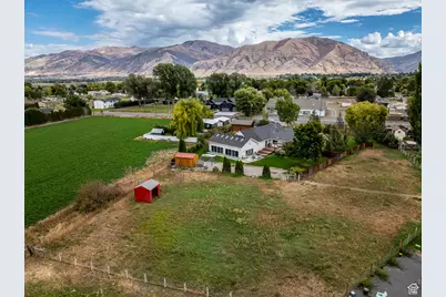 323 N 400 W, Hyrum, UT 84319 - Photo 33