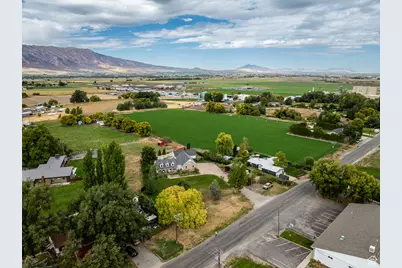 323 N 400 W, Hyrum, UT 84319 - Photo 35