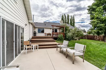 323 N 400 W, Hyrum, UT 84319 - Photo 3