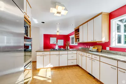 1754 N 1550 E, Provo, UT 84604 - Photo 11