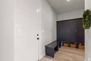 2226 S Betsy's Way, Kaysville, UT 84037 - Photo 21