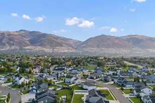 2226 S Betsy's Way, Kaysville, UT 84037 - Photo 49