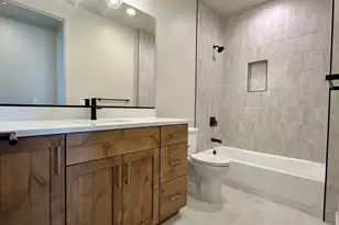 296 E 1100 N, Hurricane, UT 84737 - Photo 31