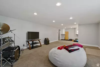 4092 S 2700 E, Holladay, UT 84124 - Photo 19